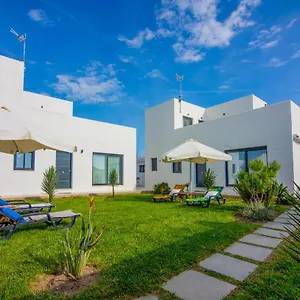  Villa Acogedora Casa El Invierno Con Estufa De Pellet, Cerca De La Playa